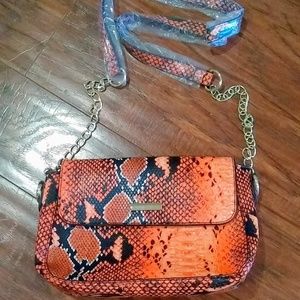 🍁Fashionable Orange Snake Skin Crossbody Purse👛